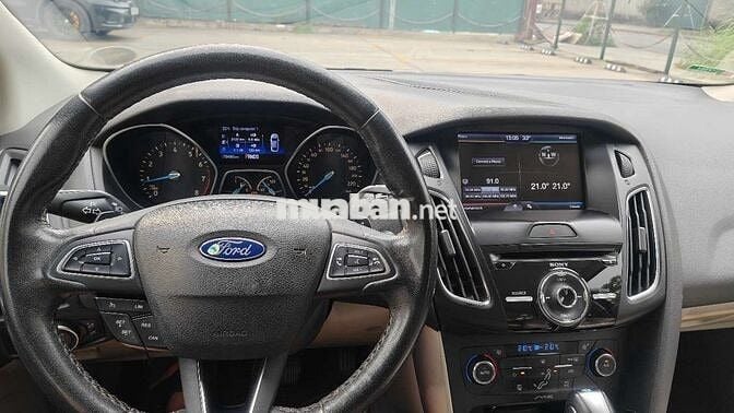 Ford Focus Titanium 2016 Trắng 79.4xx km