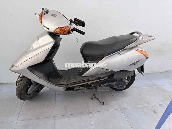 Honda màu Bạc STREAN