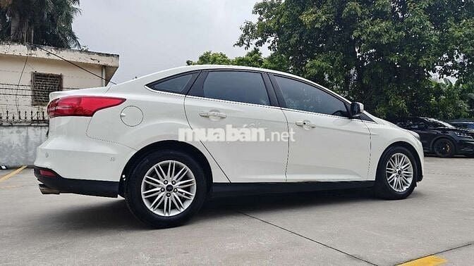 Ford Focus Titanium 2016 Trắng 79.4xx km