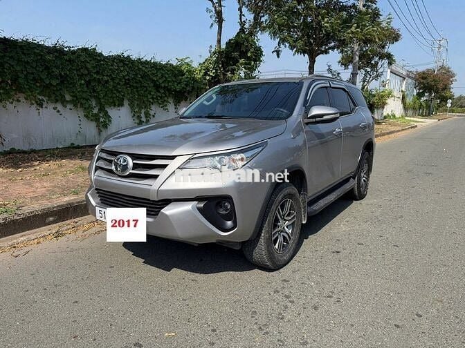 Chính chủ Toyota Fortuner 2017MT máy dầu