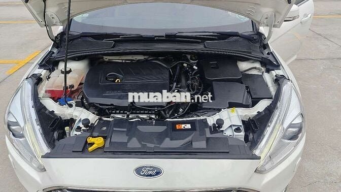 Ford Focus Titanium 2016 Trắng 79.4xx km