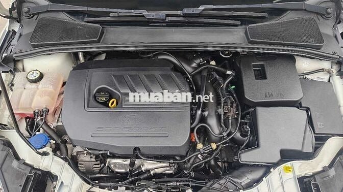 Ford Focus Titanium 2016 Trắng 79.4xx km