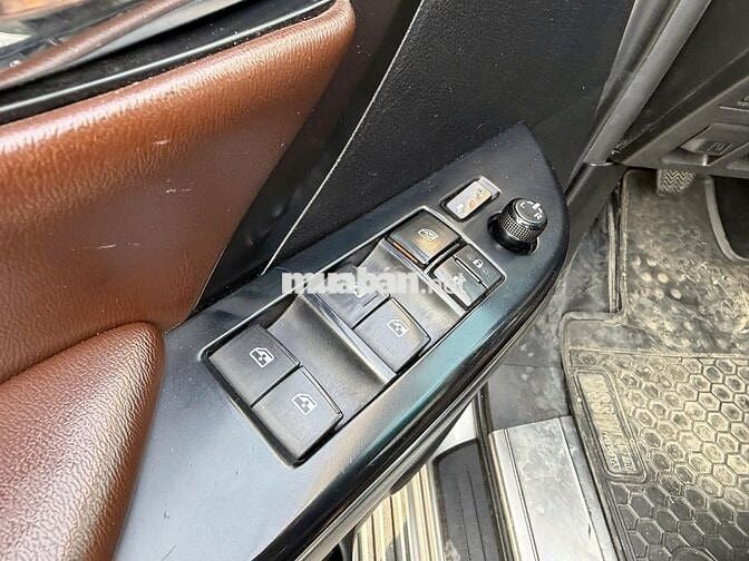 Chính chủ Toyota Fortuner 2017MT máy dầu
