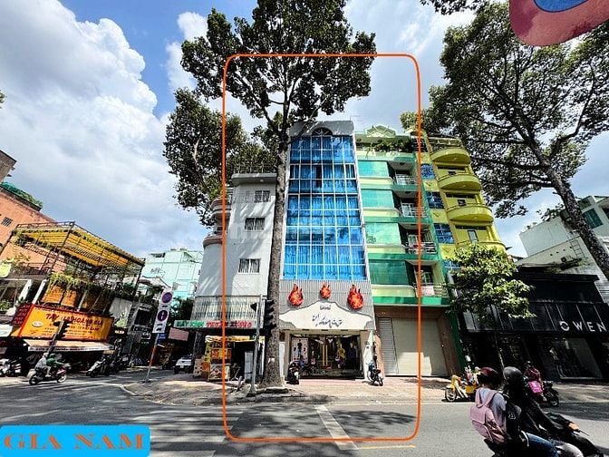CHO THUÊ NHÀ MẶT TIỀN KINH DOANH : 95 NGUYỄN TRÃI - P. 2 - Q. 5 - HCM