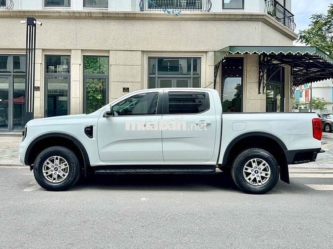 Ford Ranger XLS 4x2 AT 2024 50000 km Trắng