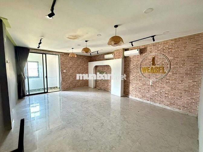 CHO THUÊ MẶT BẰNG KINH DOANH 150M2 NGANG 10M 2 MẶT TIỀN ĐƯỜNG VÀNH ĐAI