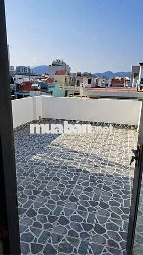 NHÀ Ở KINH DOANH - 4 PHÒN NGỦ - KHU BÀN CỜ TRUNG TÂM NHA TRANG