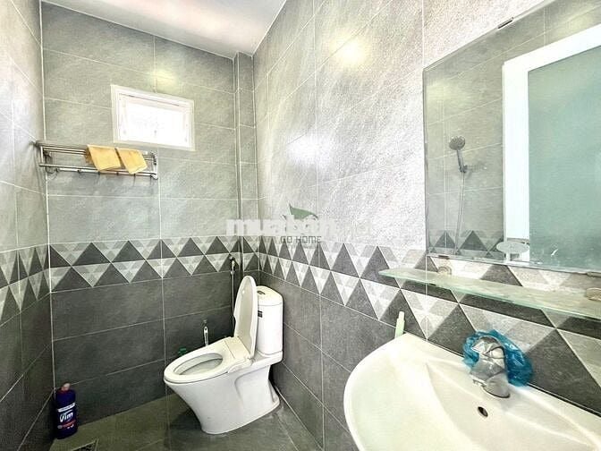 NHÀ KHU PHÍA BẮC - GẦN BIỂN - 5 PHÒNG NGỦ - FULL NỘI THẤT