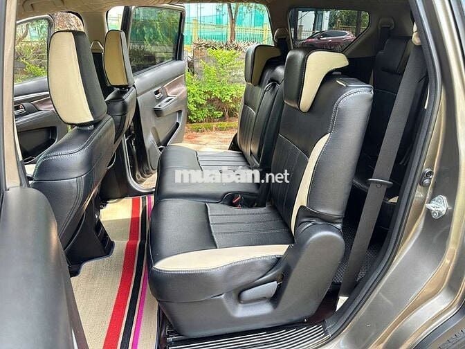 Suzuki XL7 2023 Tự động 7 chỗ Nâu