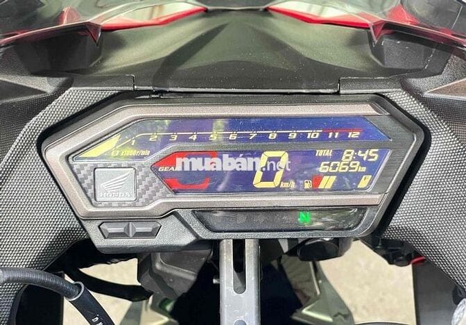 Honda CBR-150R 2019 odo 6100km bao kí giấy