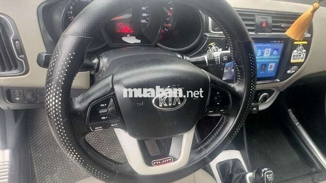 Kia Rio nhập khẩu 2015