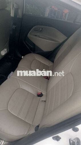 Kia Rio nhập khẩu 2015