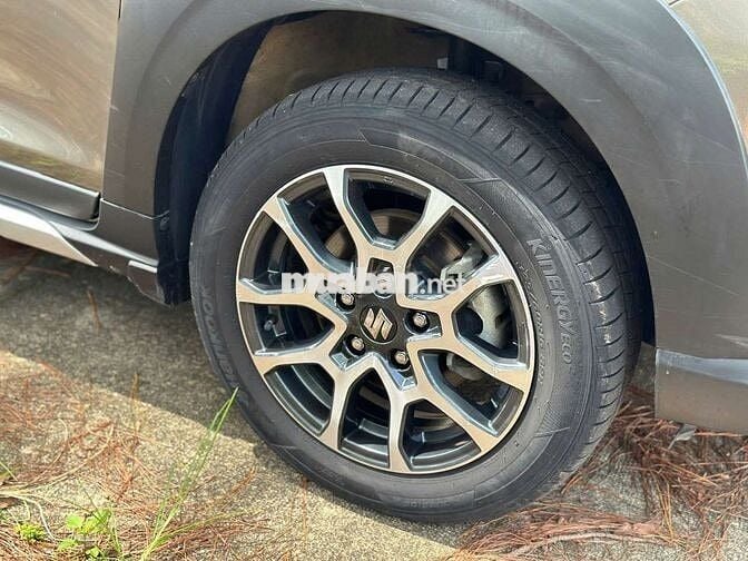 Suzuki XL7 2023 Tự động 7 chỗ Nâu
