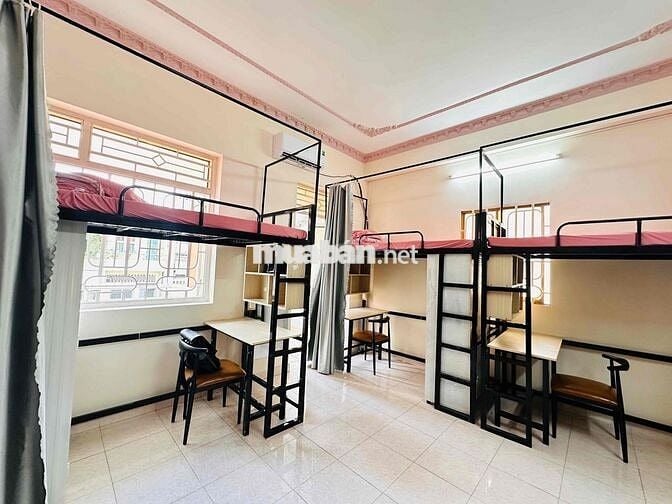 KTX Cao Cấp cách ĐH Y Dược chỉ 400m