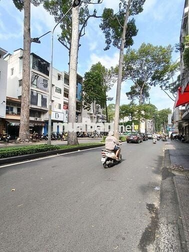 Cho thuê nhà Mặt tiền Nguyễn Chí Thanh Quận 5 4x16 có 2 phòng