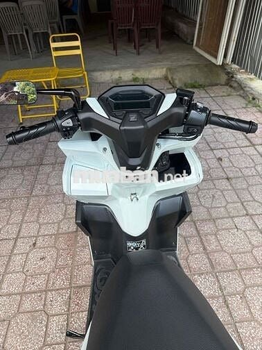 Honda Vario 160cc CBS 2023 Trắng 8600 km Chính chủ