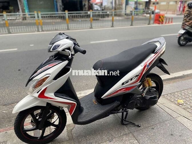 Yamaha Luvias 2013 Trắng đã qua sử dụng