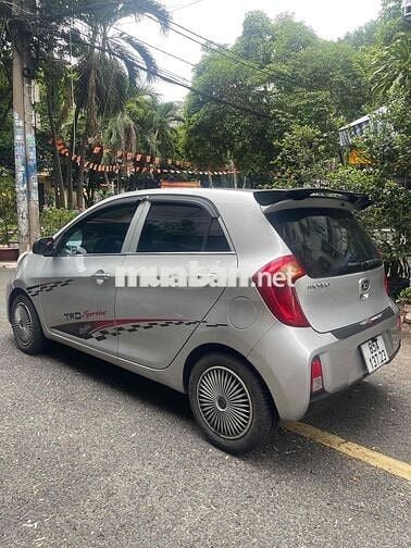 Kia Morning Máy 1.2 Số sàn Bạc 5 chỗ