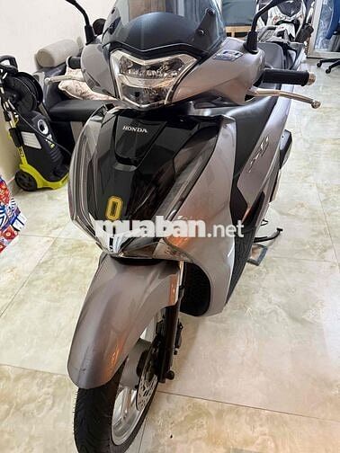 Honda SH150i ABS Xám Bạc 2018