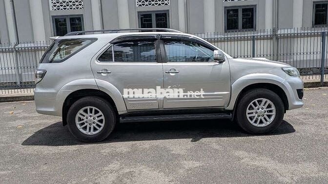 Toyota Fortuner 2014 Bạc 162.000km