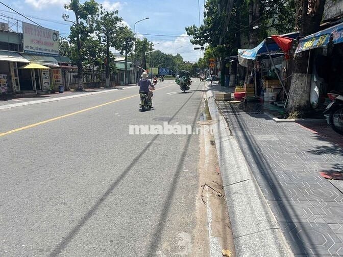 Cho thuê MB kinh doanh Nguyễn T Phương, Ngang 7.8m, DT215m, giá 20tr