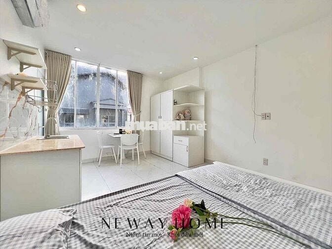 Khai trương nhà mới full nội thất cửa sổ thoáng