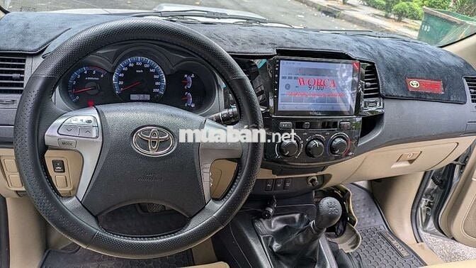 Toyota Fortuner 2014 Bạc 162.000km