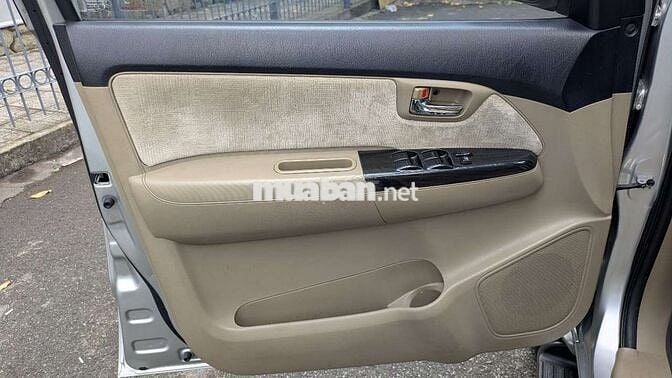 Toyota Fortuner 2014 Bạc 162.000km