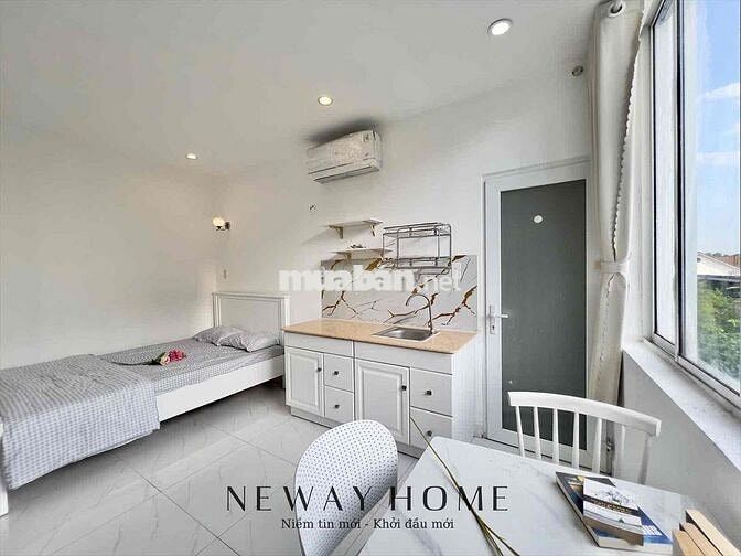 Khai trương nhà mới full nội thất cửa sổ thoáng