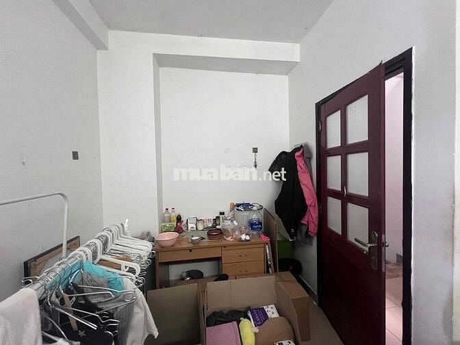 Cần pass phòng còn 17 ngày đóng 800 là vào ở ngay