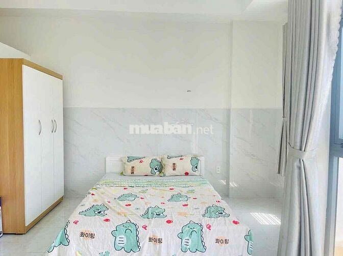 Cho thuê căn hộ studio ban công 27m2 chỉ 4tr2 gần UFM, KCX TÂN THUẬN