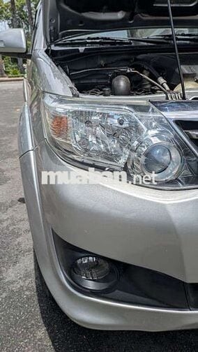 Toyota Fortuner 2014 Bạc 162.000km