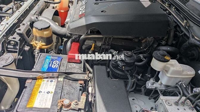 Toyota Fortuner 2014 Bạc 162.000km