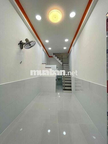 Chính chủ cần bán nhà Mới 2,8x9m 1 lầu P15 Q8