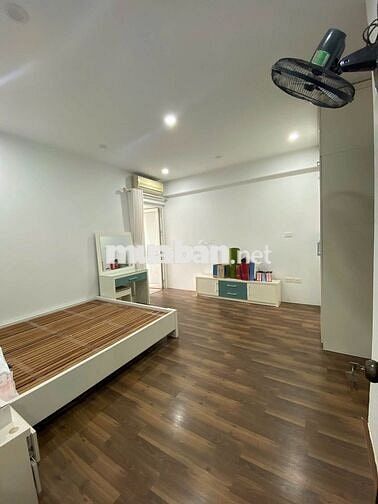Căn chung cư 283 Khương Trung 87m2, 3PN3P, nhà mới, view đẹp ở ngay.