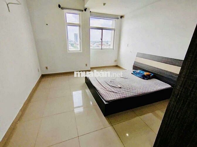 Bán Penthouse Mỹ Viên nhà cũ thích hợp mua về sửa lại ở giá tốt