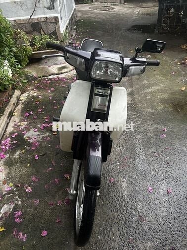 Honda Dream Việt chất nguyên bản 