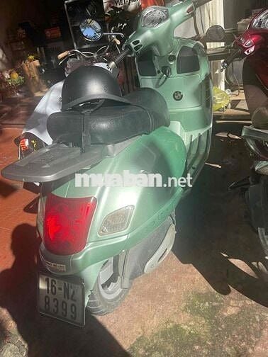 Piaggio Vespa Xanh lá Cả nam và nữ