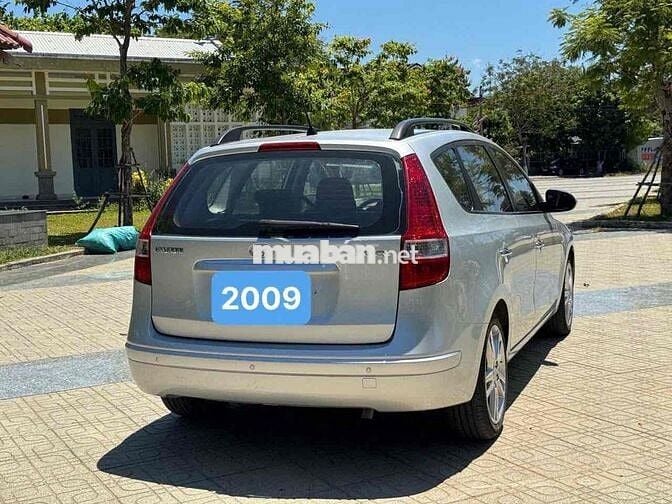 Hyundai i30 2009 Bạc Tự động