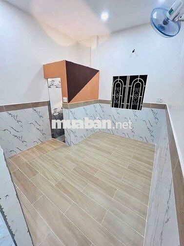 Bán nhà cấp 4 lô góc, Lưu Hữu Phước,100m2 sử dụng, xe hơi tới cửa, shr