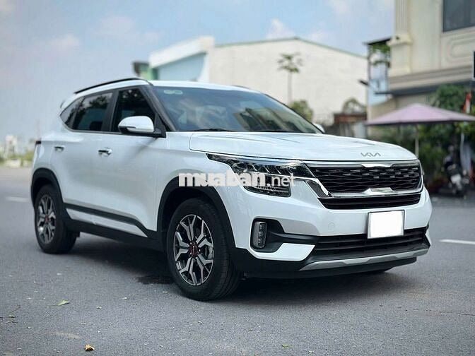 Siêu phẩm KIA Seltos Premium 2022 Trắng 6.000 km