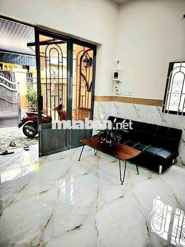 Bán nhà cấp 4 lô góc, Lưu Hữu Phước,100m2 sử dụng, xe hơi tới cửa, shr