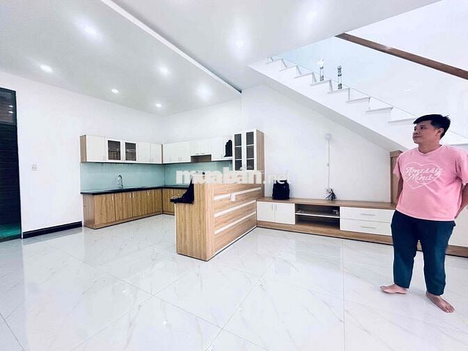 NHÀ HIỆP THÀNH GẦN VÒNG XOAY HIỆP THÀNH 3