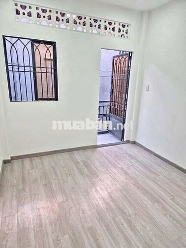 Bán nhà sát hẻm xe hơi Ni Sư Huỳnh Liên 2PN giá 2.9 tỷ