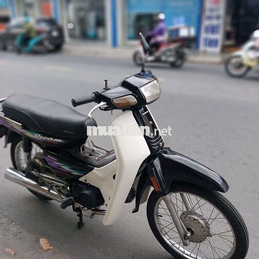 Honda Dream lùn HQ Đen, Trắng Việt Nam