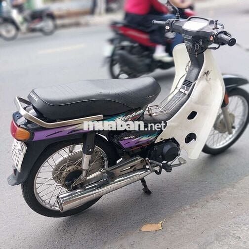 Honda Dream lùn HQ Đen, Trắng Việt Nam