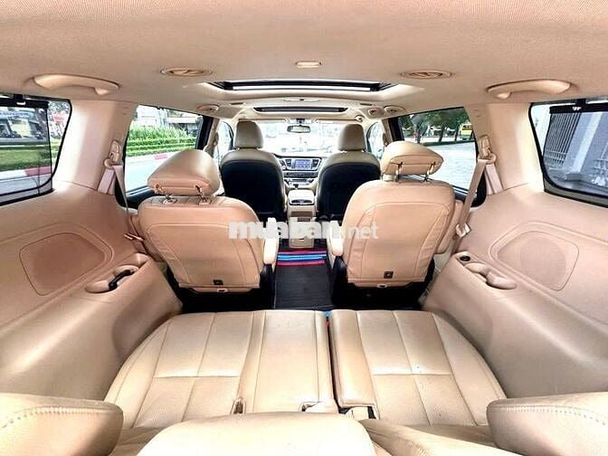 Kia Sedona 2021 Dầu Đen