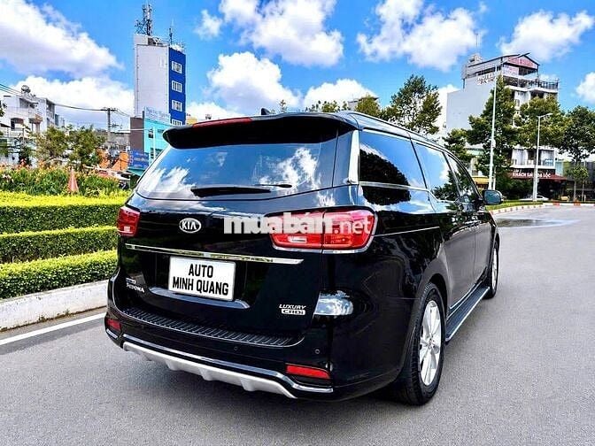 Kia Sedona 2021 Dầu Đen