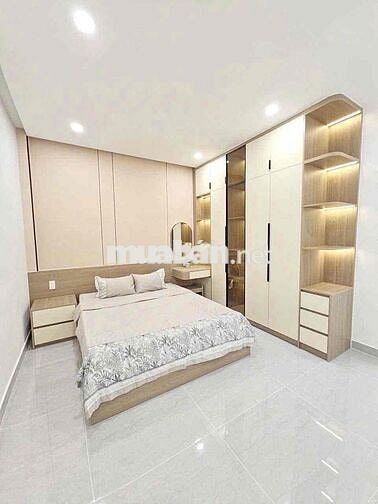 🛑Nhà mới sang trọng, cách 30m ra hẻm ô tô, 5 tầng (4.6x13m)