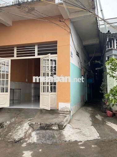 kiot có 3 phòng ngủ trên lầu, đường Phú Châu, Thủ Đức